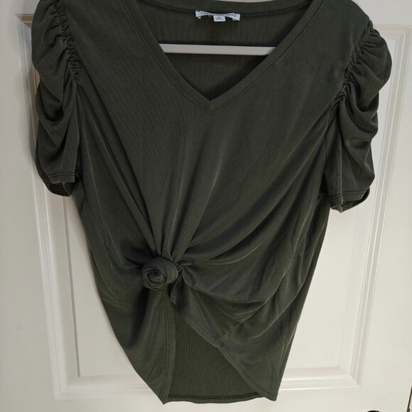 Green Envelope Los Angeles Womens XL V Neck Top Ruched Sleeve Casual Blouse - Picture 2 of 4